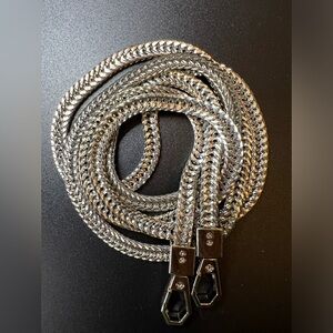 CROSSBODY SILVER UNBRANDED CHAIN 49” Fashion | WOC